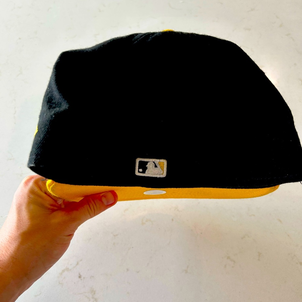 Blue Jays New Era Fitted Cap - Picture 2 of 3